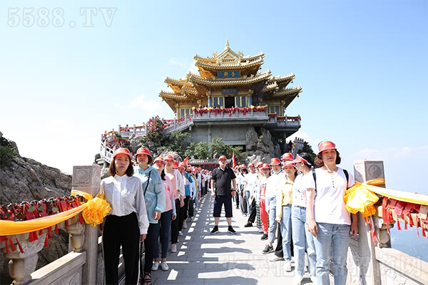走進老君山,觀君山飛瀑,覽巖林奇觀,品老子道統(tǒng) 走進老君山,觀君山飛瀑,覽巖林奇觀,品老子道統(tǒng)